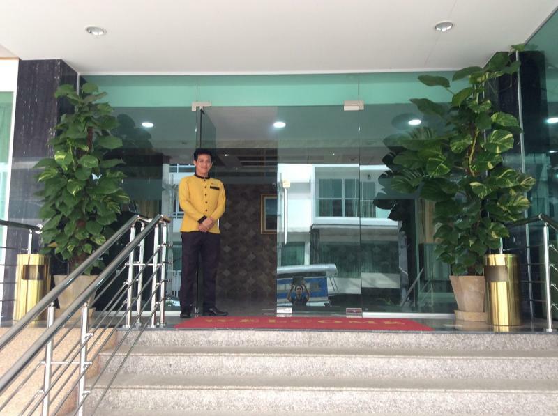 M Soho Danok Hotel Sadao Luaran gambar