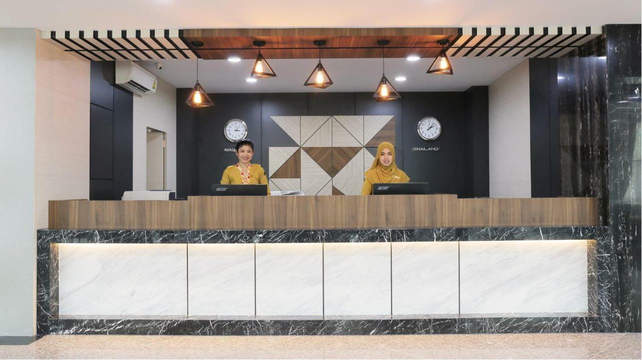 M Soho Danok Hotel Sadao Luaran gambar